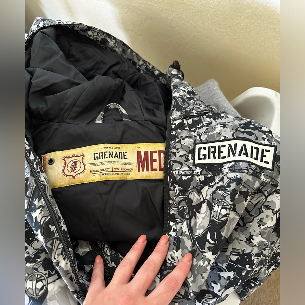 ~SOLD~ Grenade Winter snow Jacket